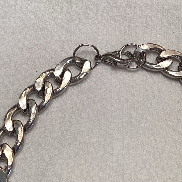 Heavy Duty Silvertone Curb Chain Necklace - Picture 4 of 5